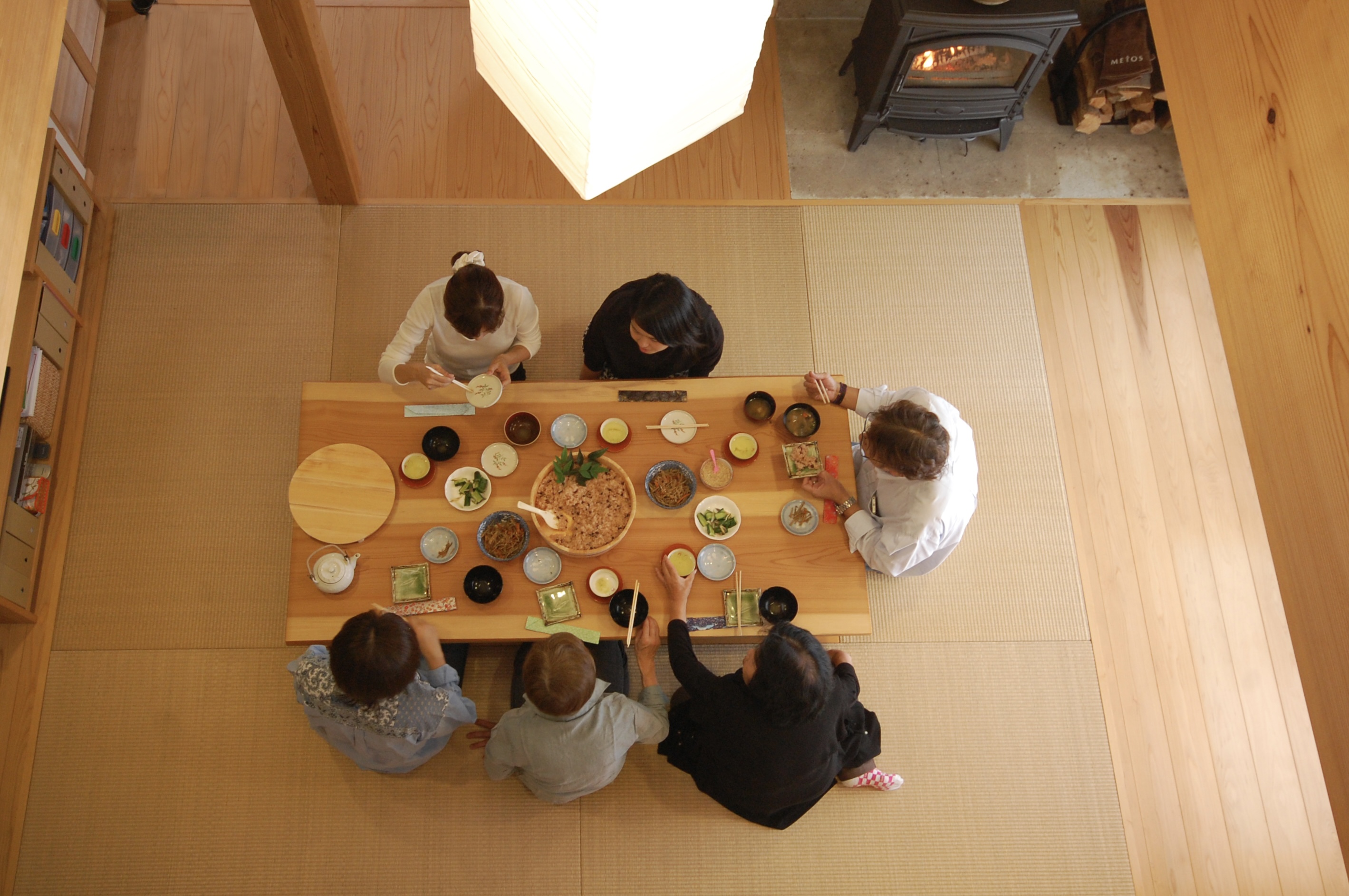 家族が揃う美味しい食事