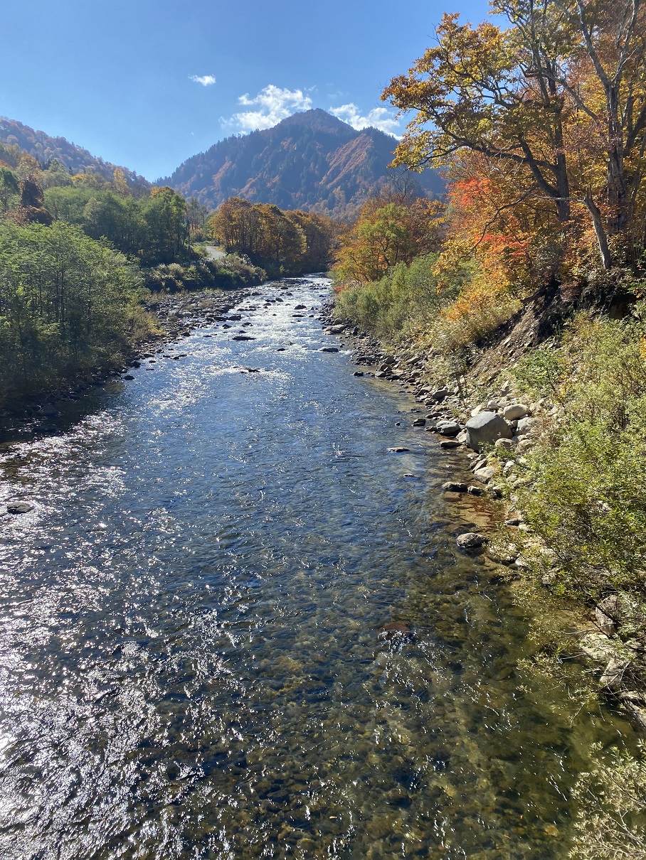 只見川